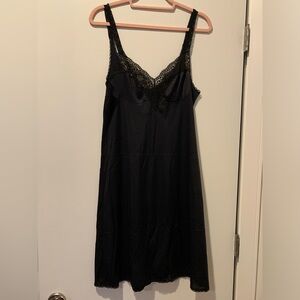 Elegant Black Lace Chemise